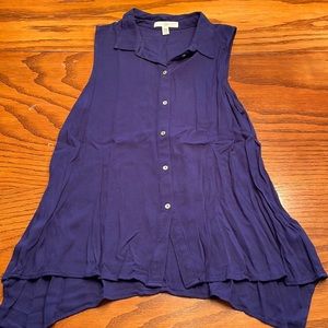 Asymmetrical button down tank